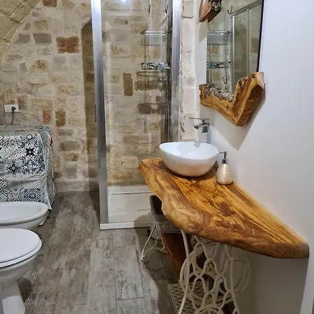 La Grotta * Trani